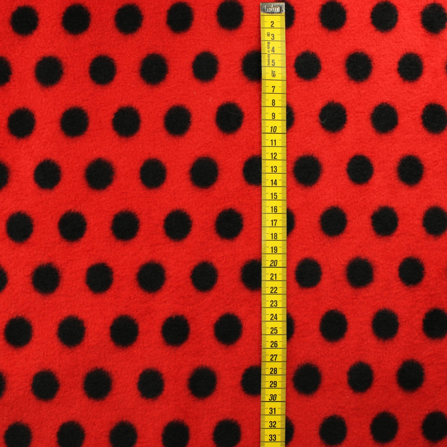 Musta palloinen punainen Fleece - Mittamyynti