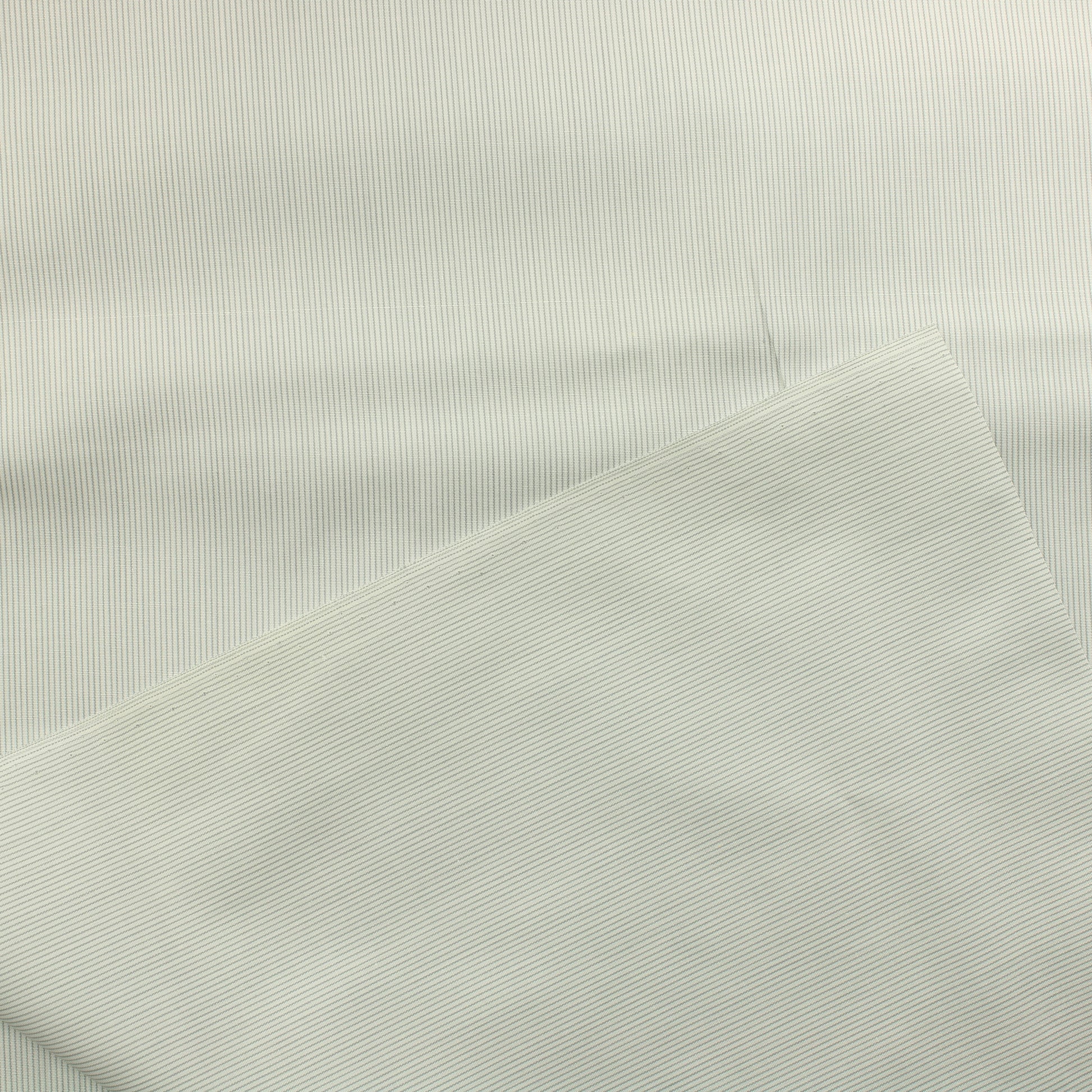 Kapearaitainen Vaatetuskangas - Pala