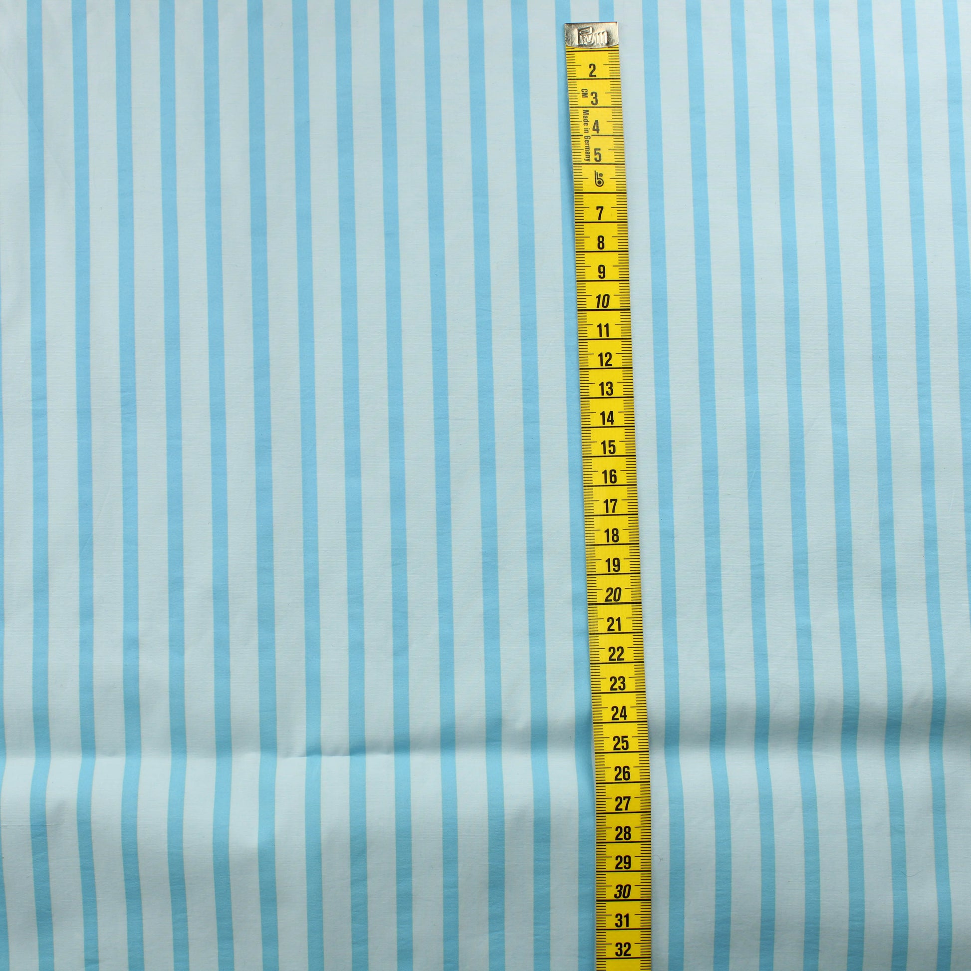 Sininen raidallinen Vaatetuskangas - Pala