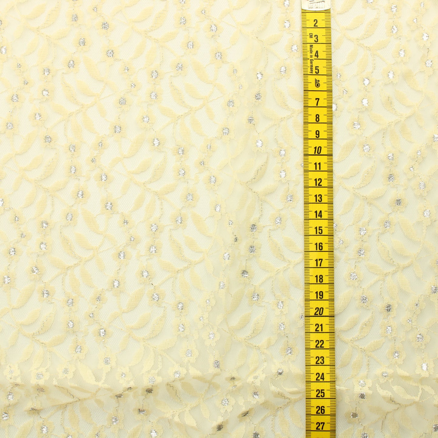 Keltainen hopeakoristeinen kukkaköynnös Pitsikangas - Pala