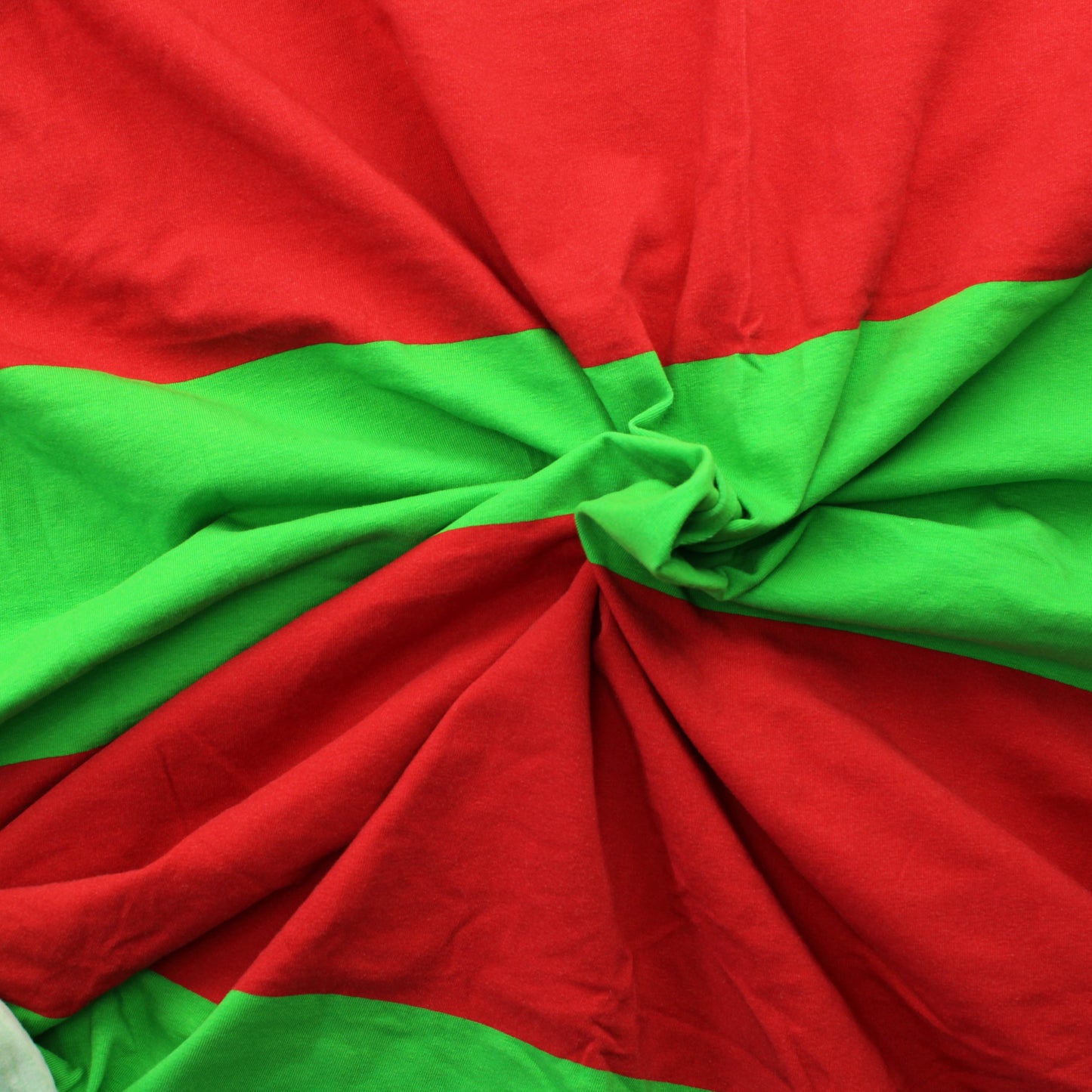 Vihreäpunainen leveä raitainen Trikoo - Pala