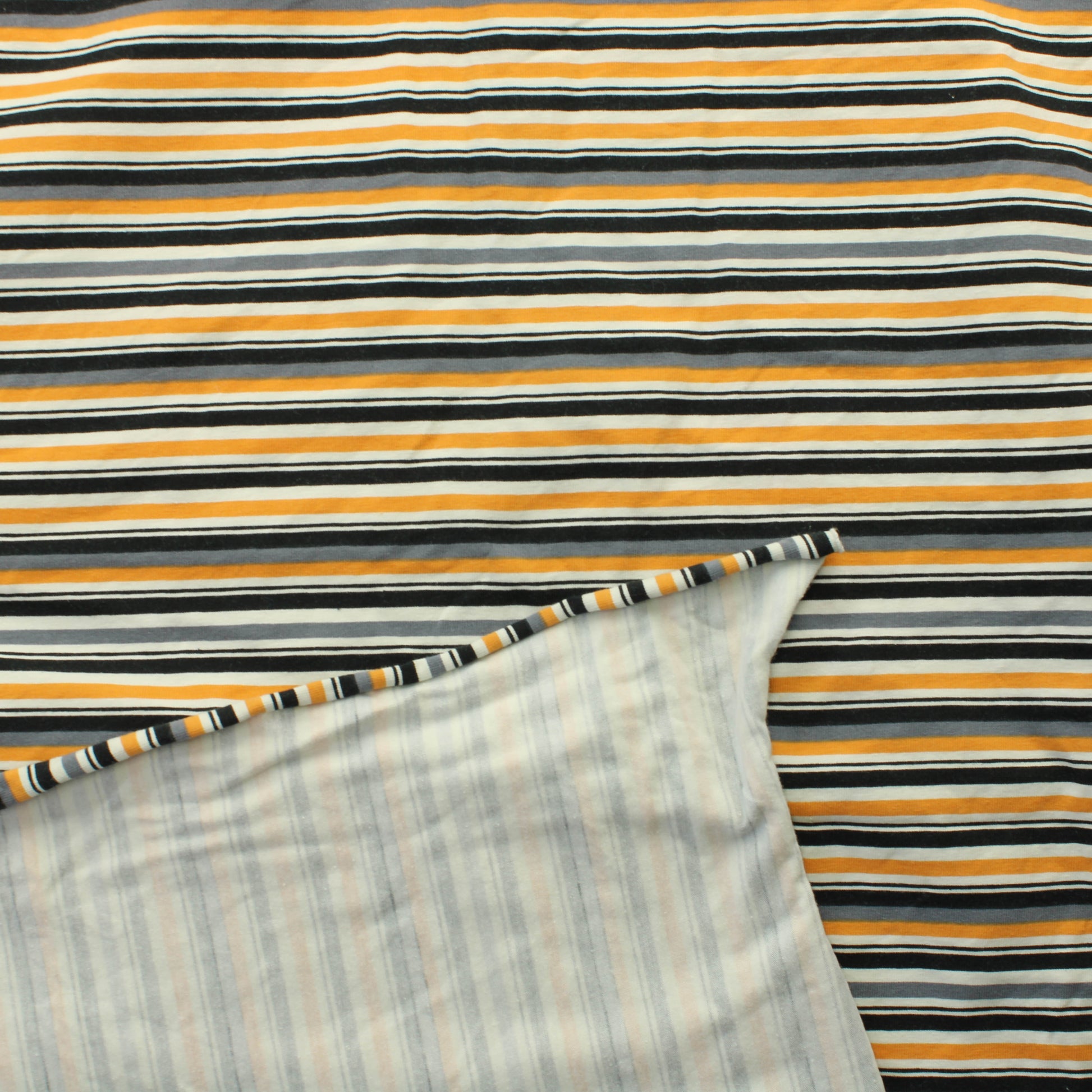 Raidallinen Trikoo - Pala