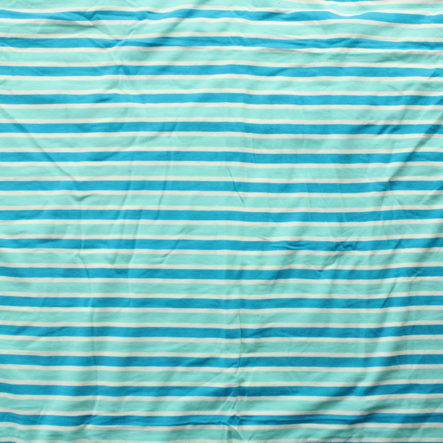 Raidallinen ohut Trikoo - Pala