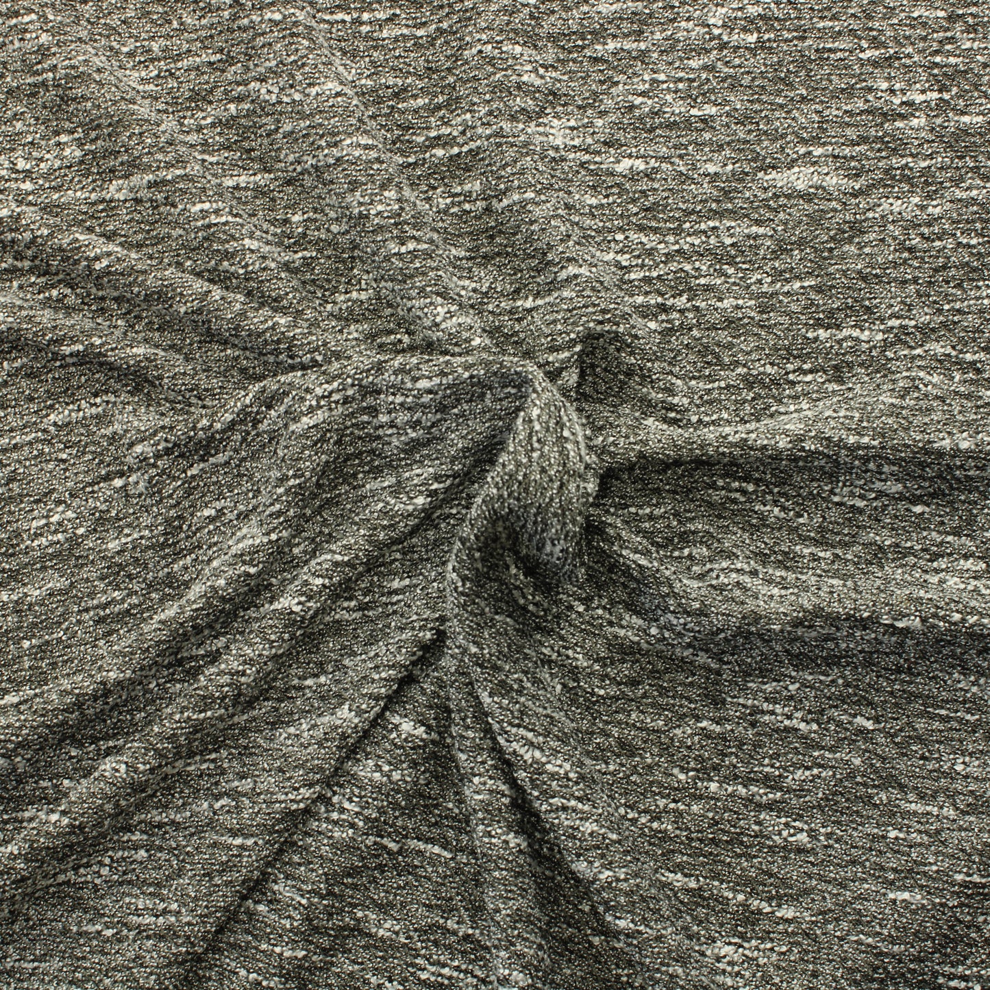 Collegemainen Neulos - Pala