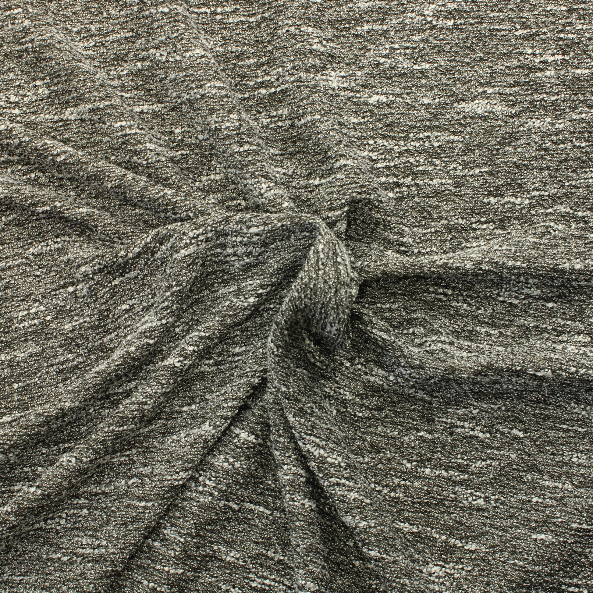 Collegemainen Neulos - Pala