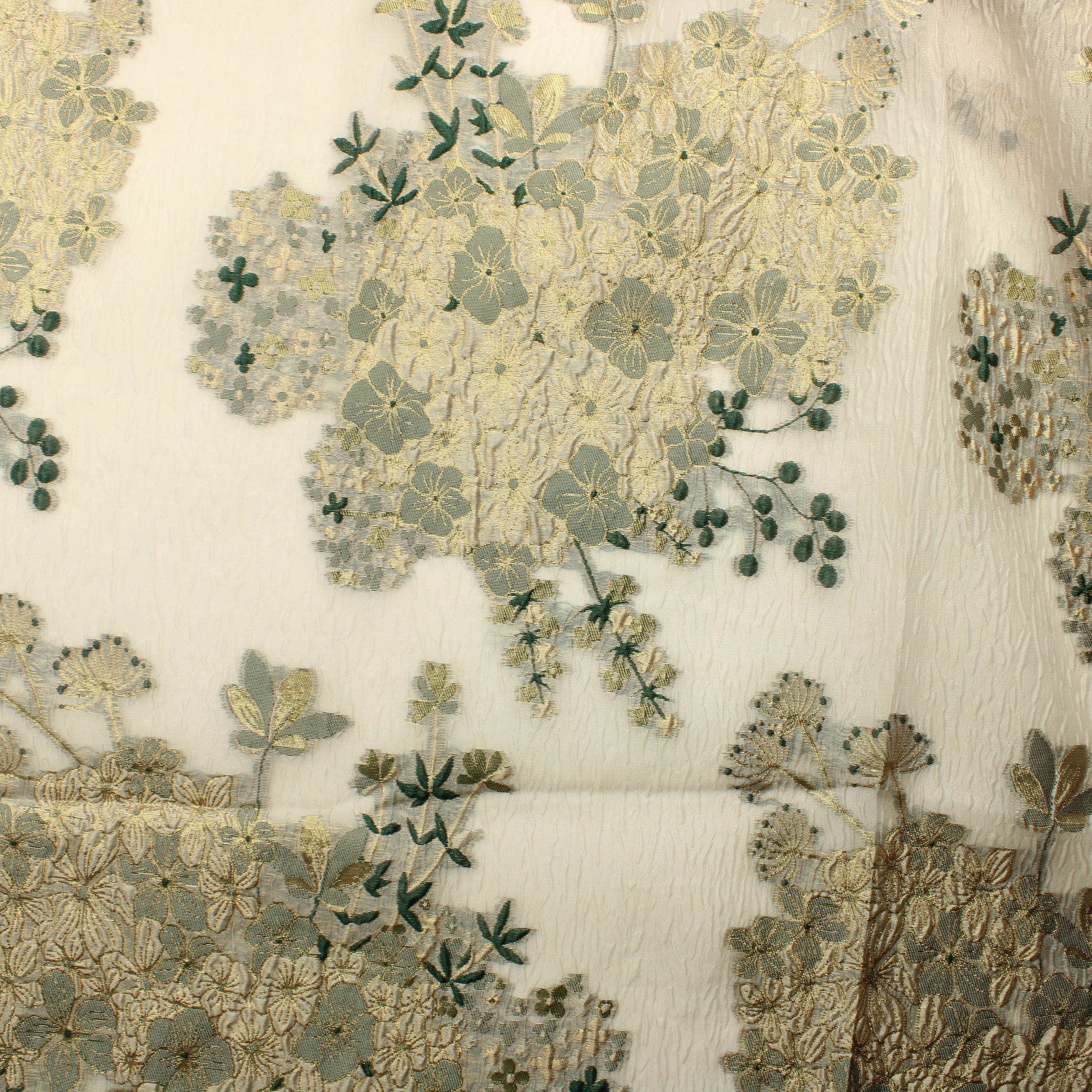 Kukkakuvioitu tekokuitu - Pala