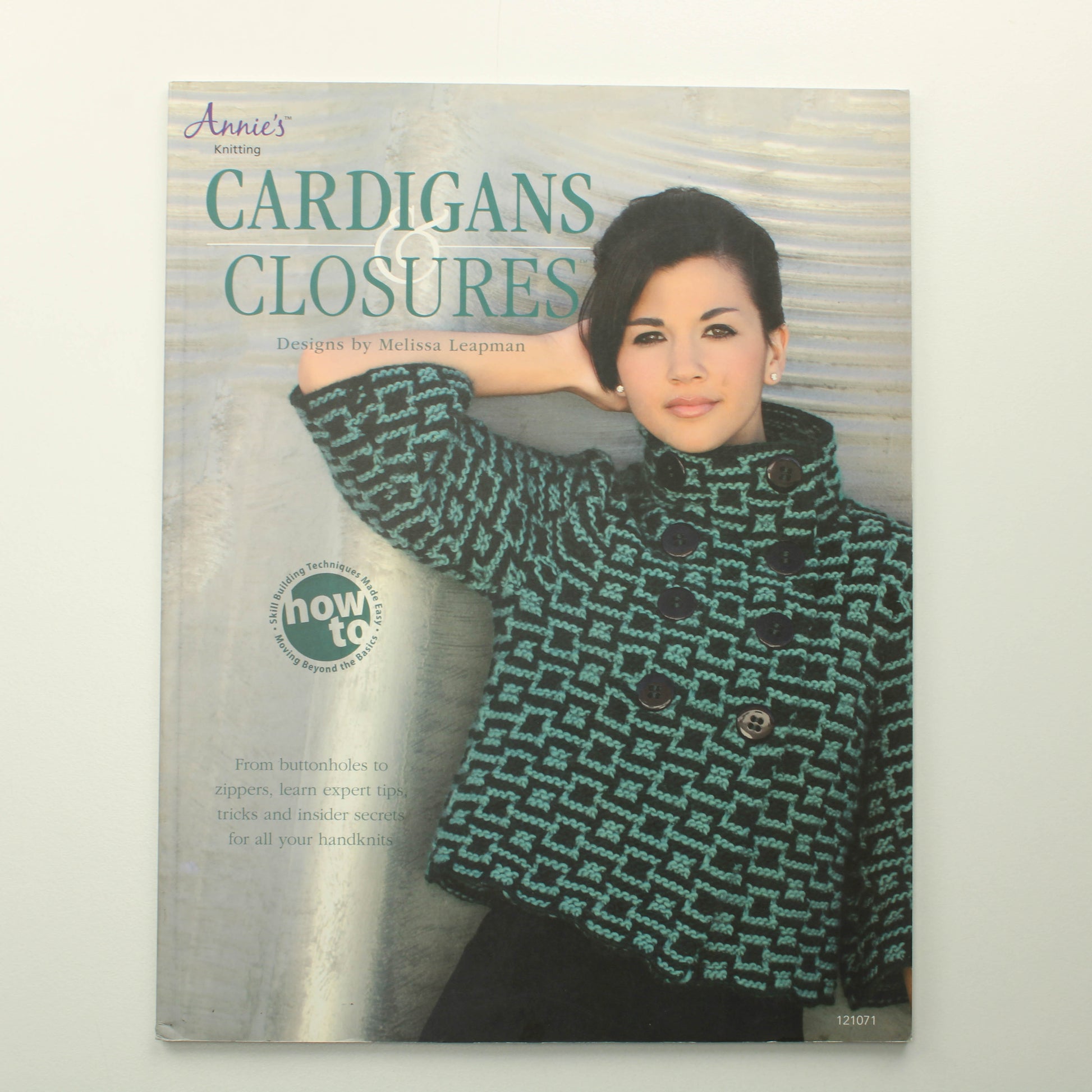 Annie's Knitting Cardigans  Closures