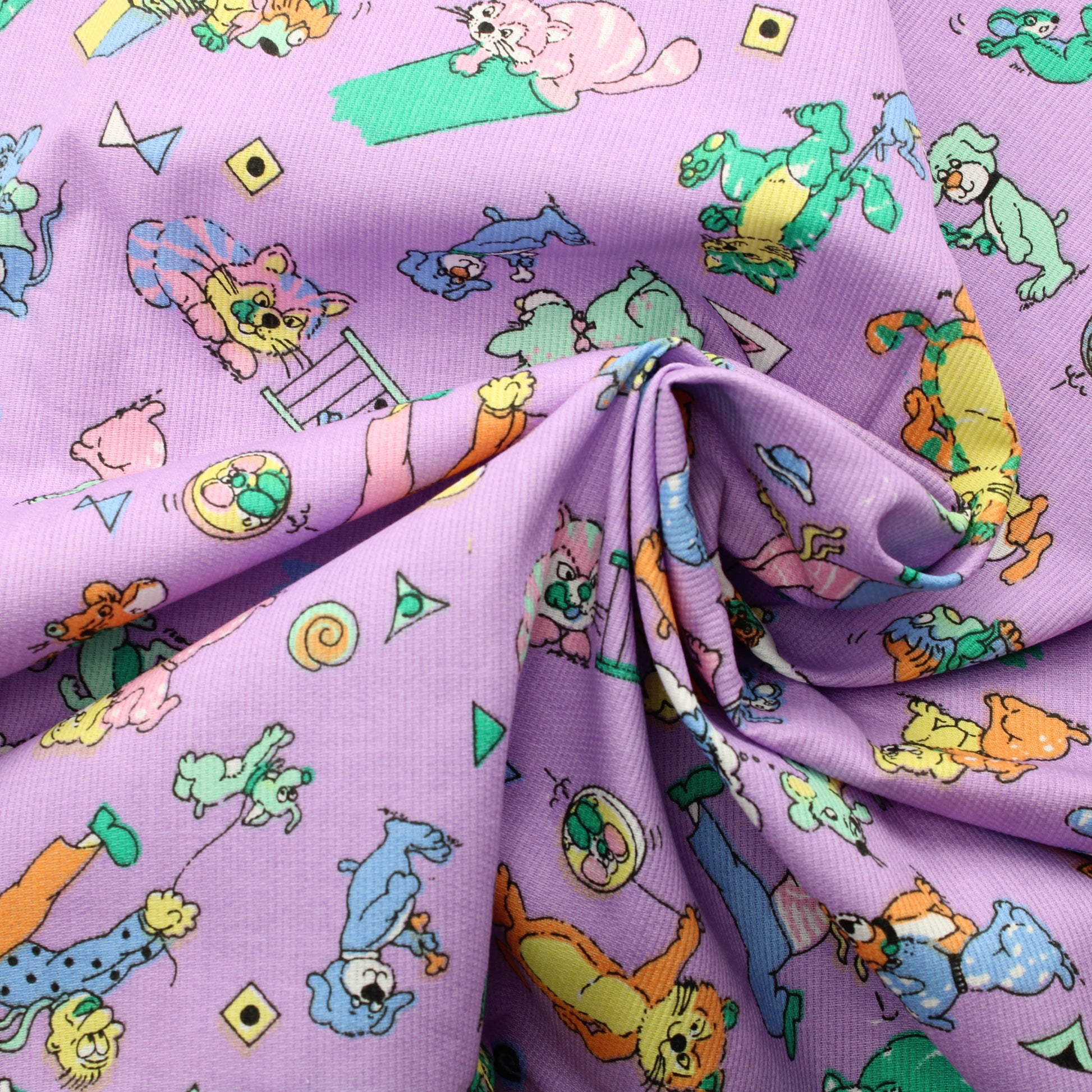 Pystyratiainen Eläinkuvioinen Vaatetuskangas - Pala