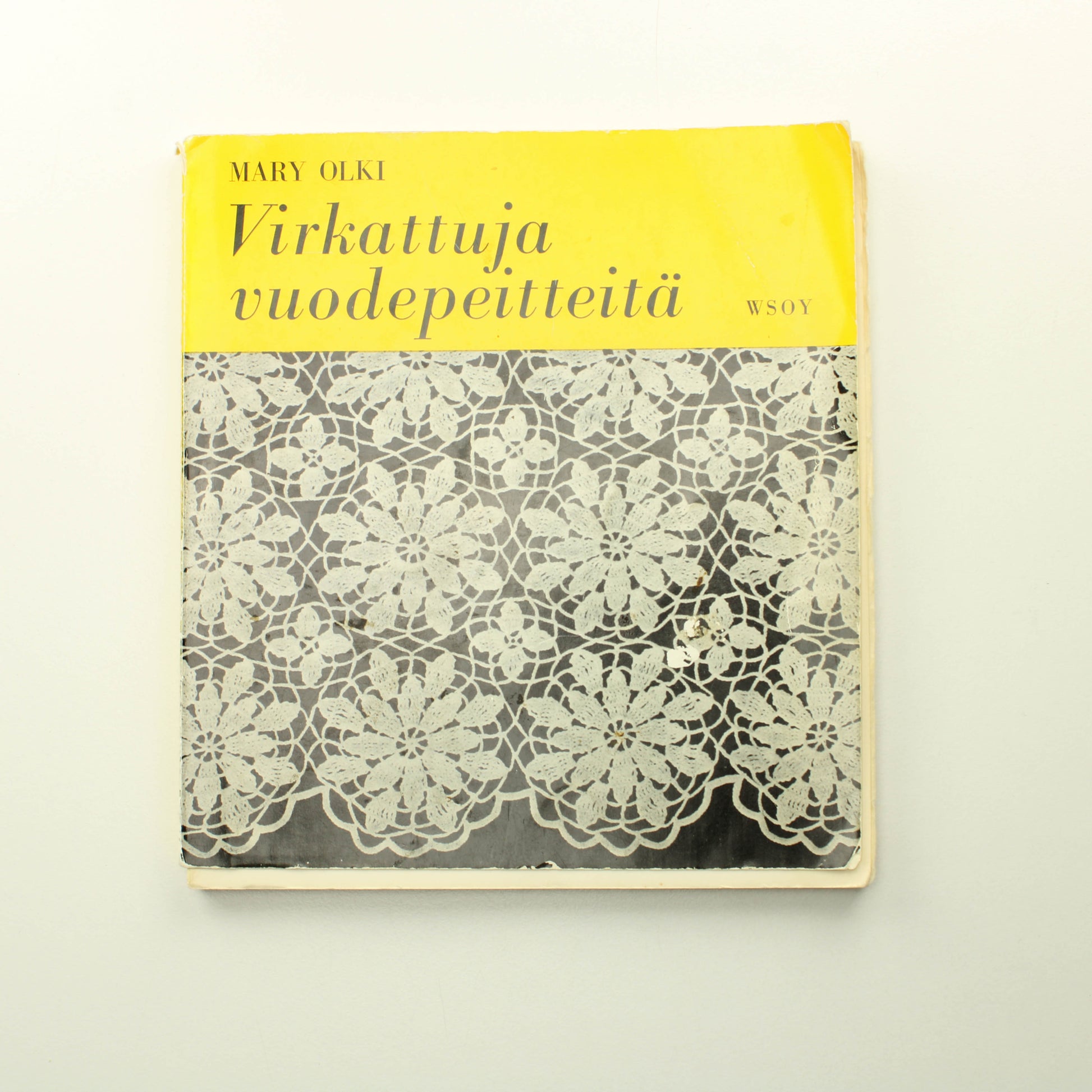 Mary Olki: Virkattuja vuodepeitteitä 