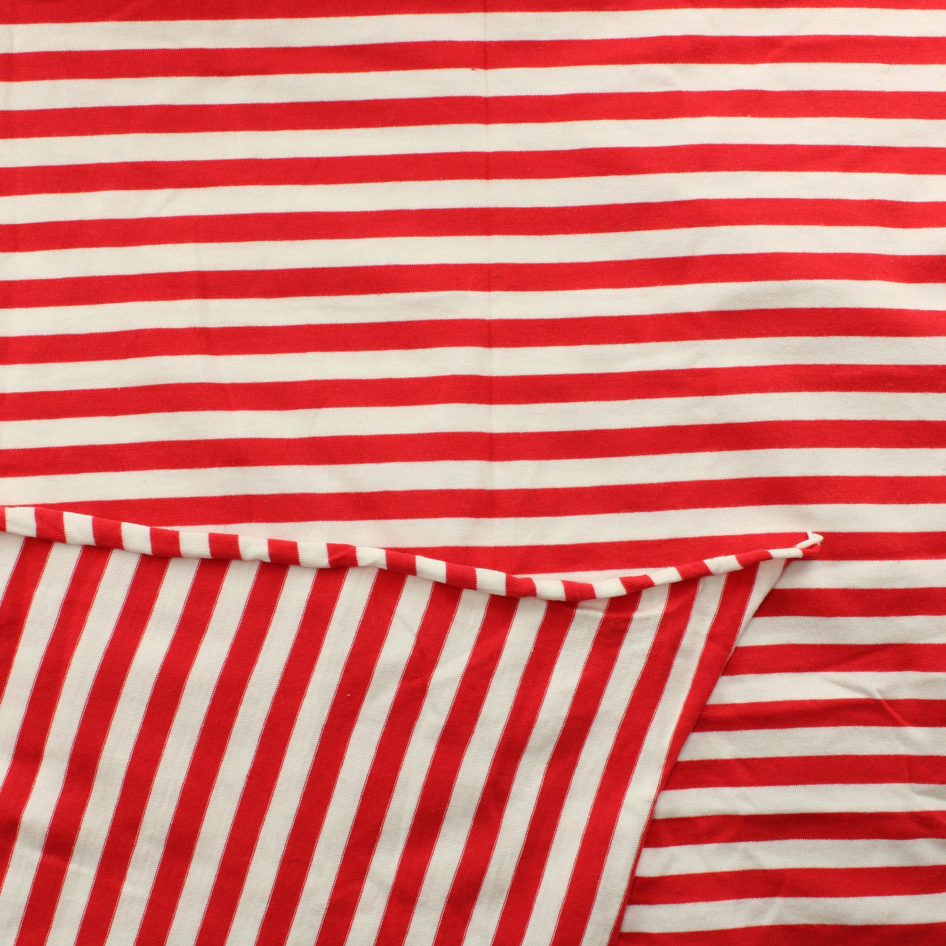 Punavalkoinen Raita Trikoo - Pala