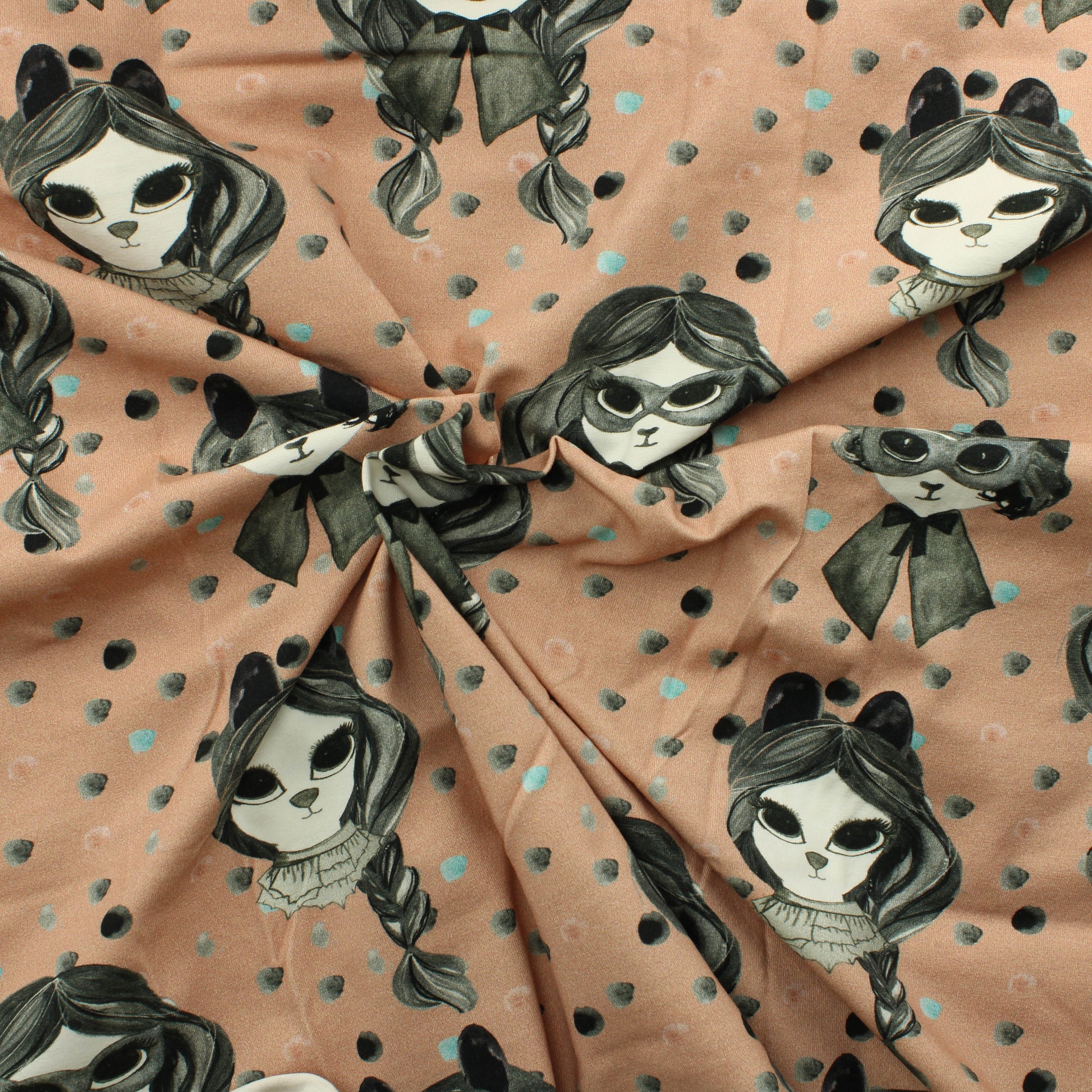 W-Collection Naamioitujat Trikoo - Pala