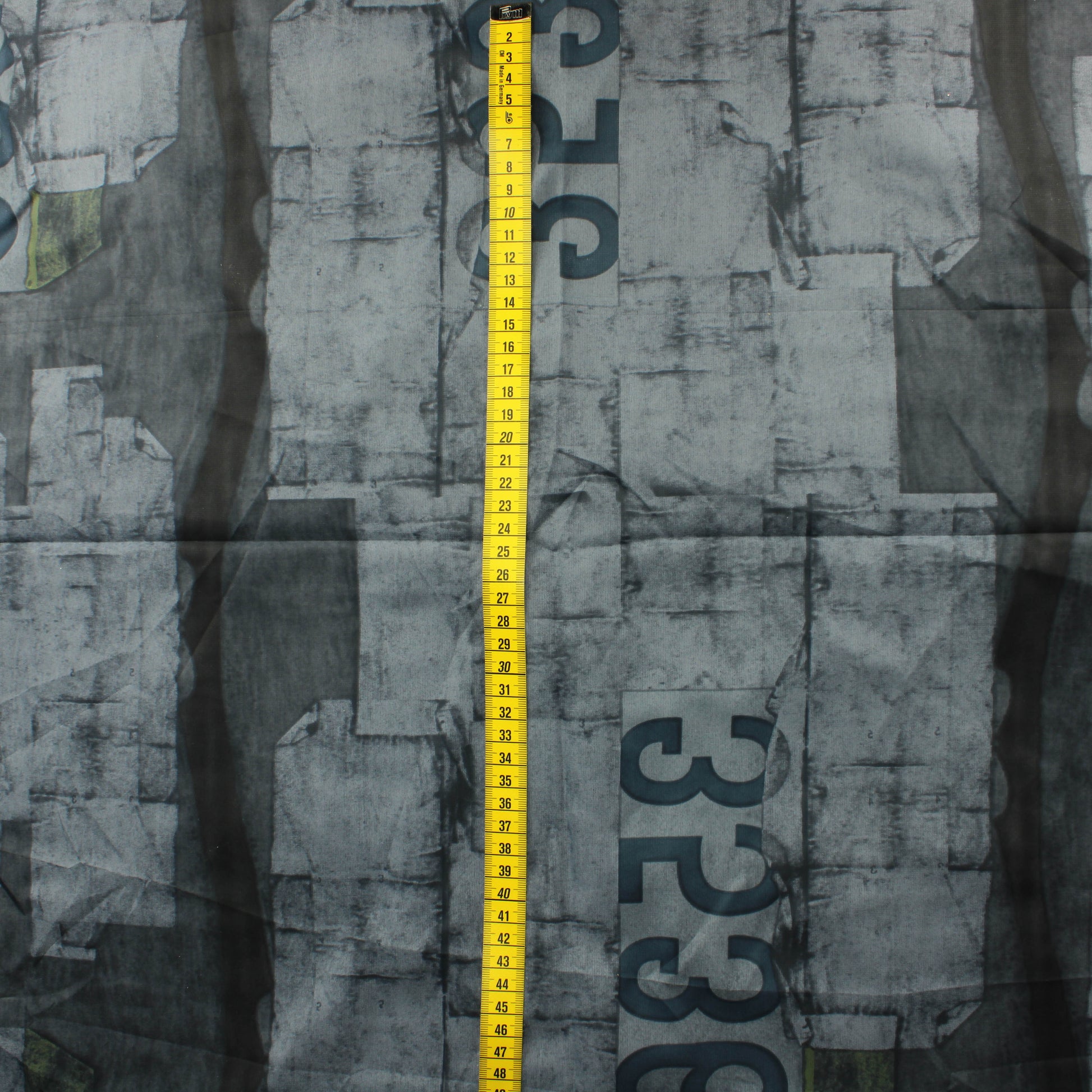 Harmaa numerokuvioitu Vuorikangas - Pala