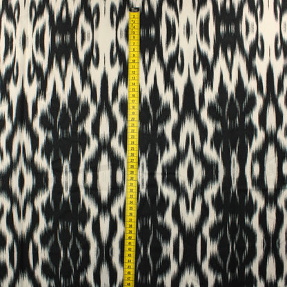 Mustavalkoinen Sifonki - Pala