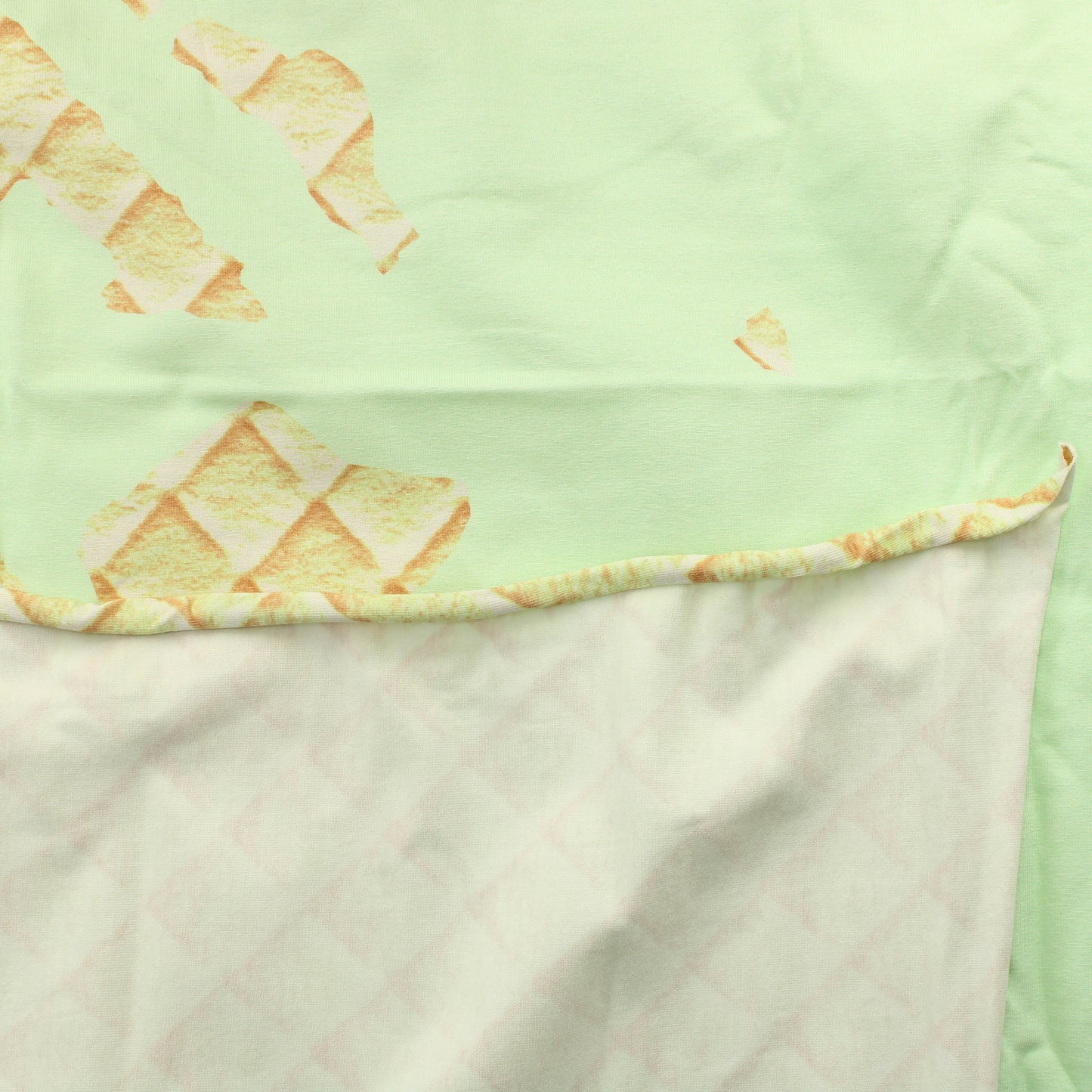 Hellin Trikoo - Pala