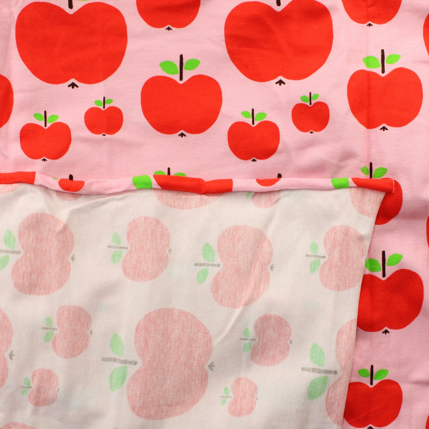 Jouluomena Trikoo - Pala