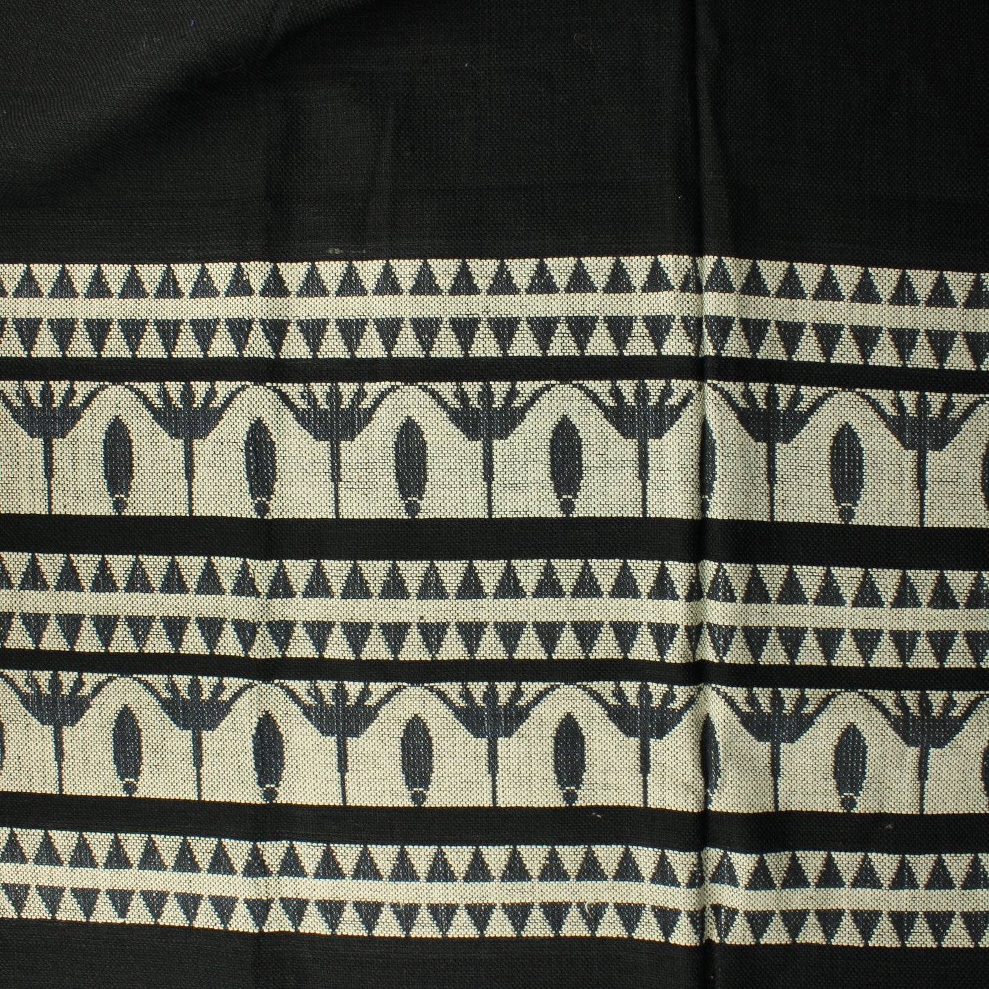 Kukkakuvioinen Villakangas - Pala