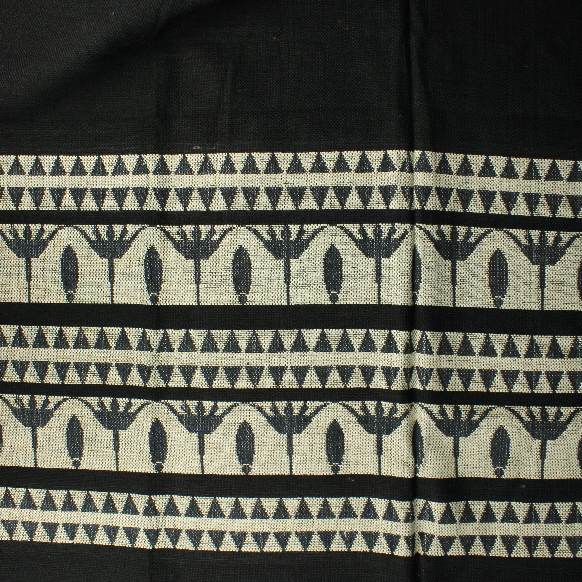 Kukkakuvioinen Villakangas - Pala