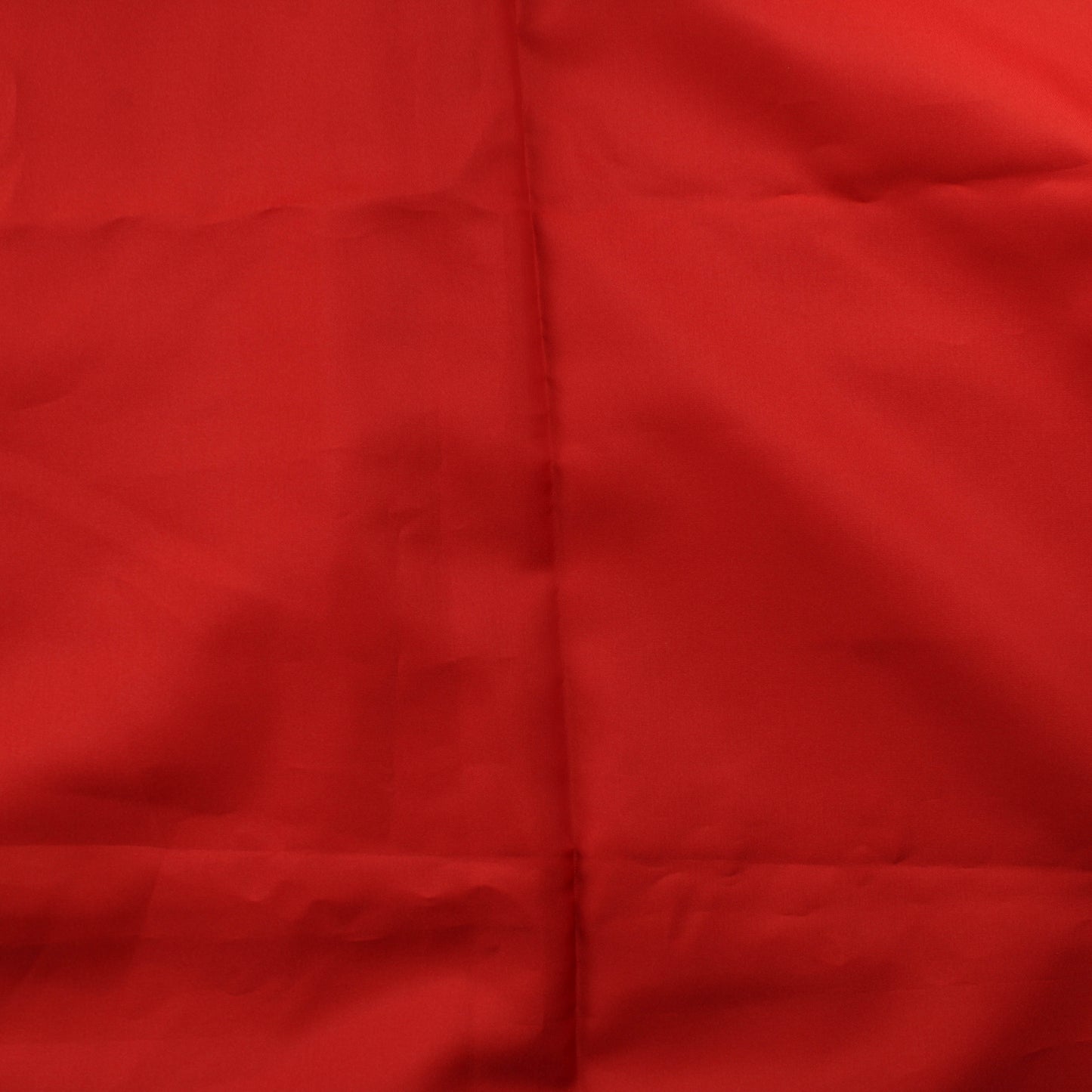 Punainen tekokuitu - Pala