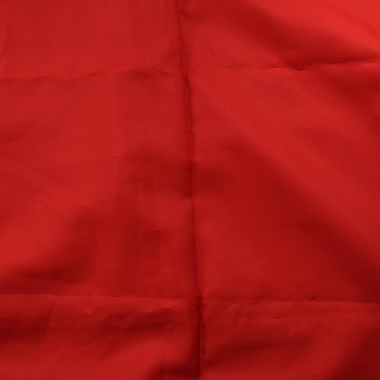 Punainen tekokuitu - Pala