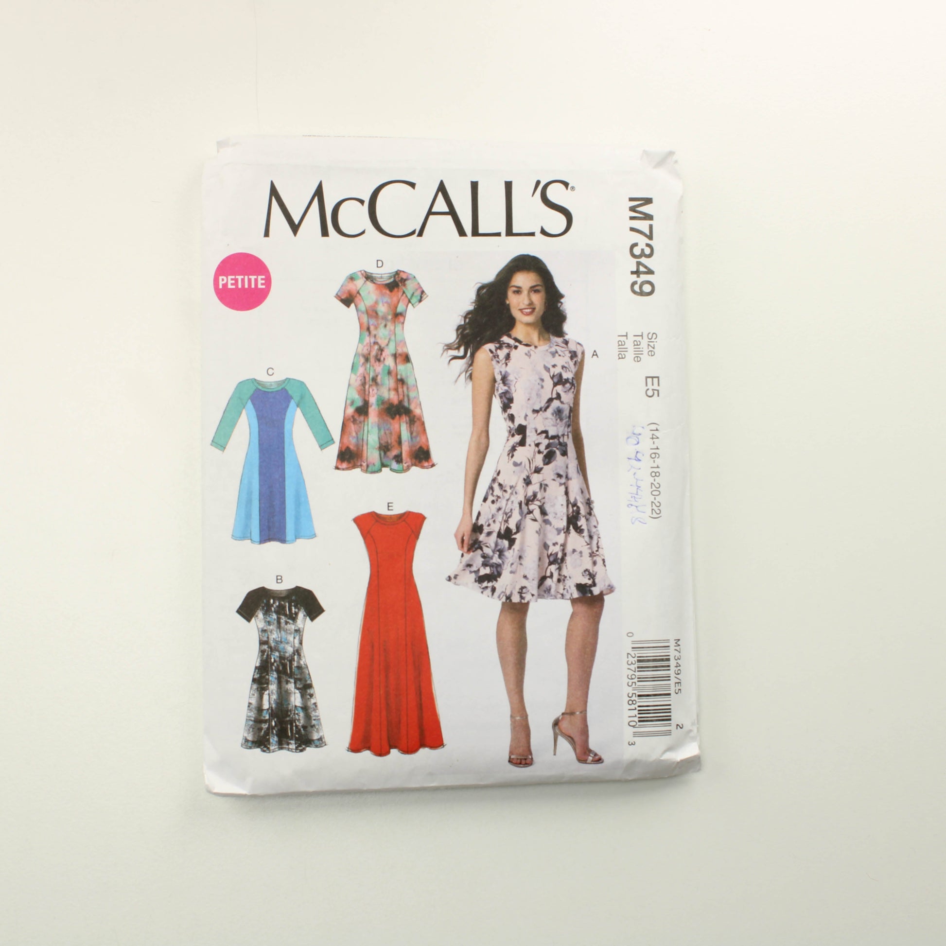 McCall's M7349 Petite 14-22