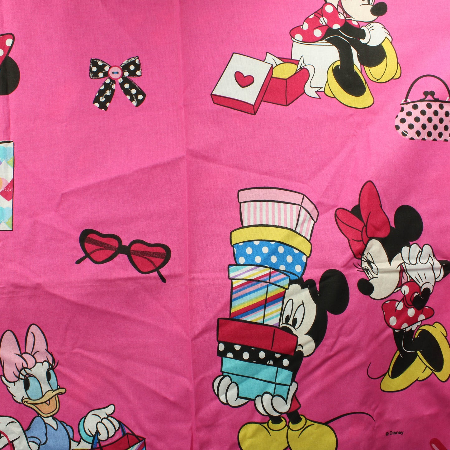 Iines ja Minni shoppailee Puuvilla - Pala