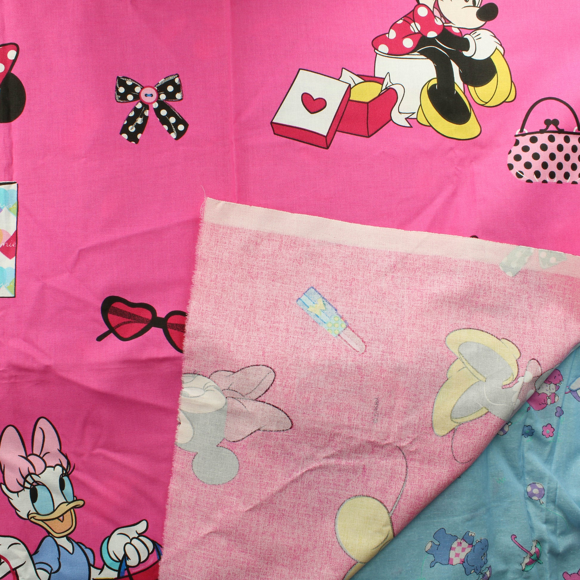 Iines ja Minni shoppailee Puuvilla - Pala