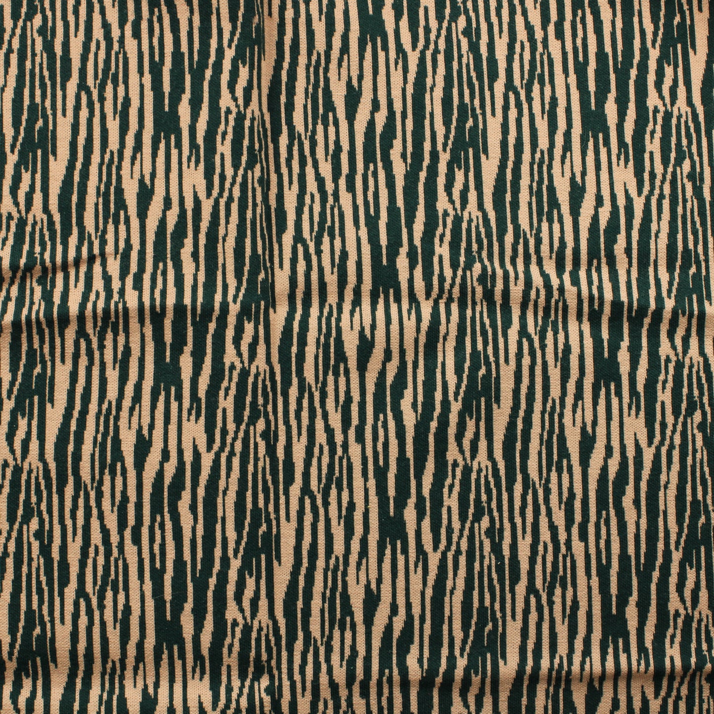 Vaaleanpunaista ja vihreää kuviota Neulos - Pala