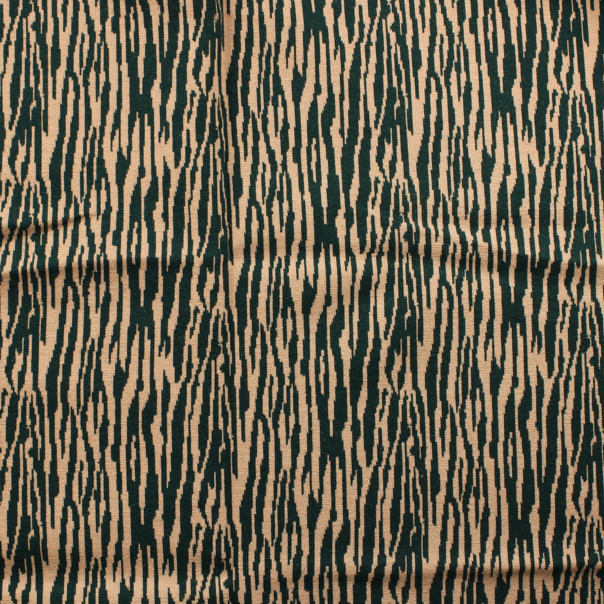 Vaaleanpunaista ja vihreää kuviota Neulos - Pala