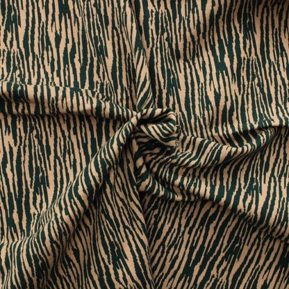 Vaaleanpunaista ja vihreää kuviota Neulos - Pala