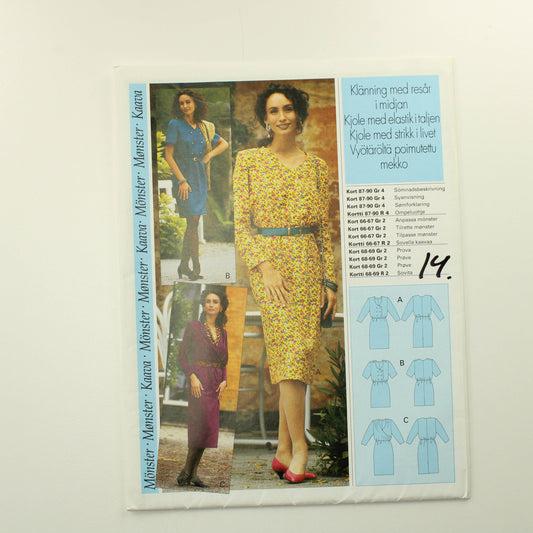 Vyötärölle poimutettu mekko 14