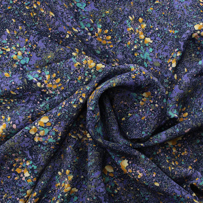 Violetinsävyinen kukikas Vaatetuskangas - Pala