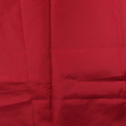 Punainen tekokuitu - Pala