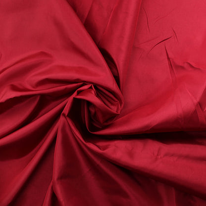 Punainen tekokuitu - Pala