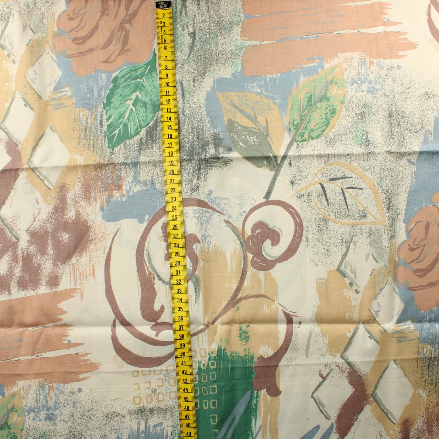 Monivärinen ruusu Puuvilla - Pala