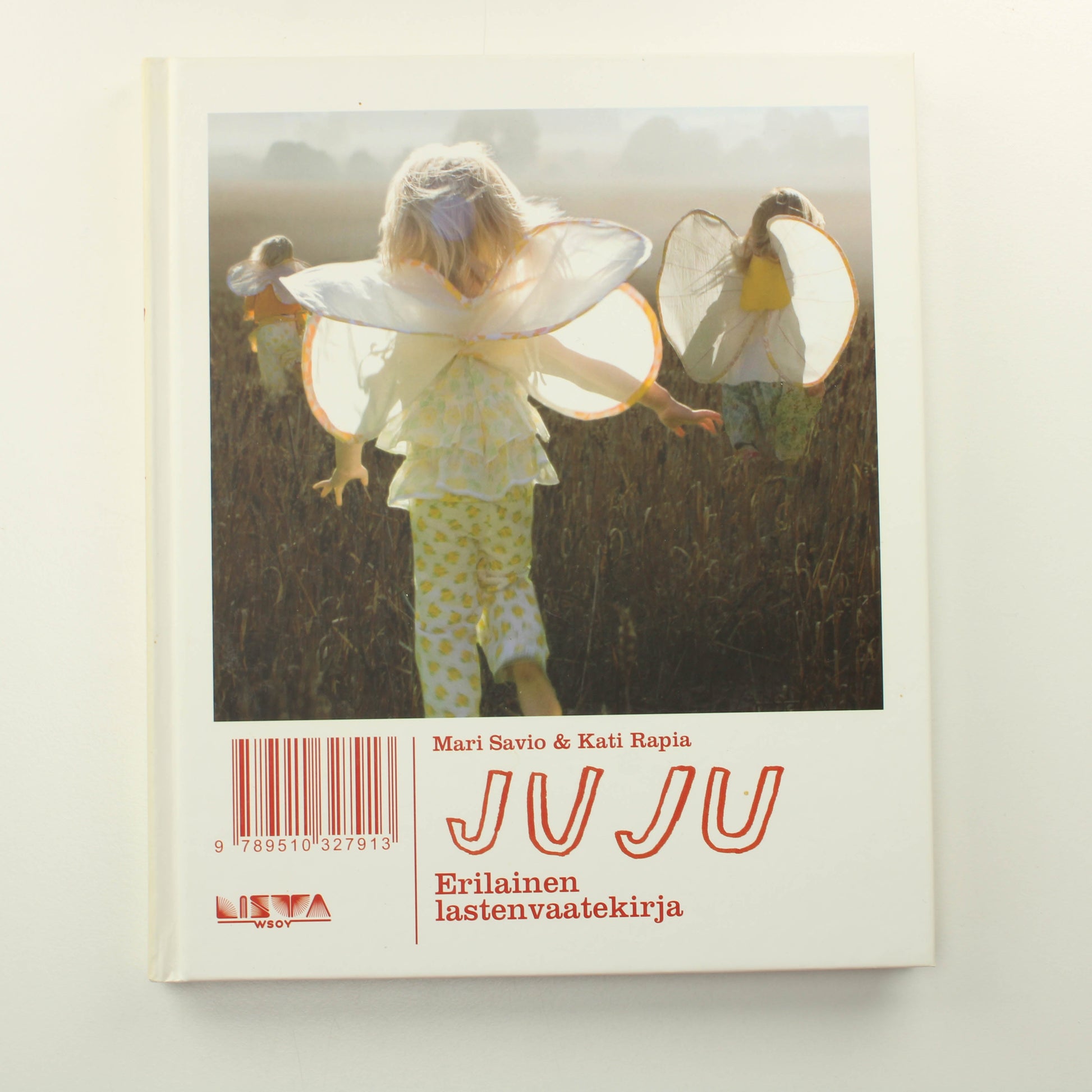 Mari Savio, Kati Rapia: Juju, erilainen lastenvaatekirja