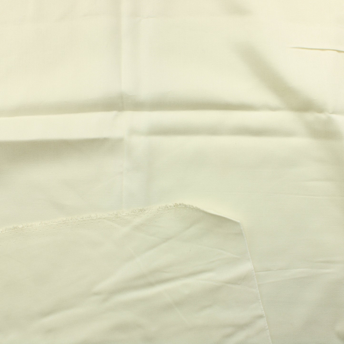 Luonnonvalkoinen tekokuitu - Pala