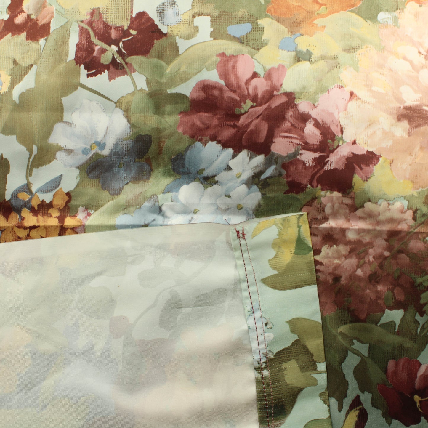 Kukkakuvioinen Satiini Verho - Pala