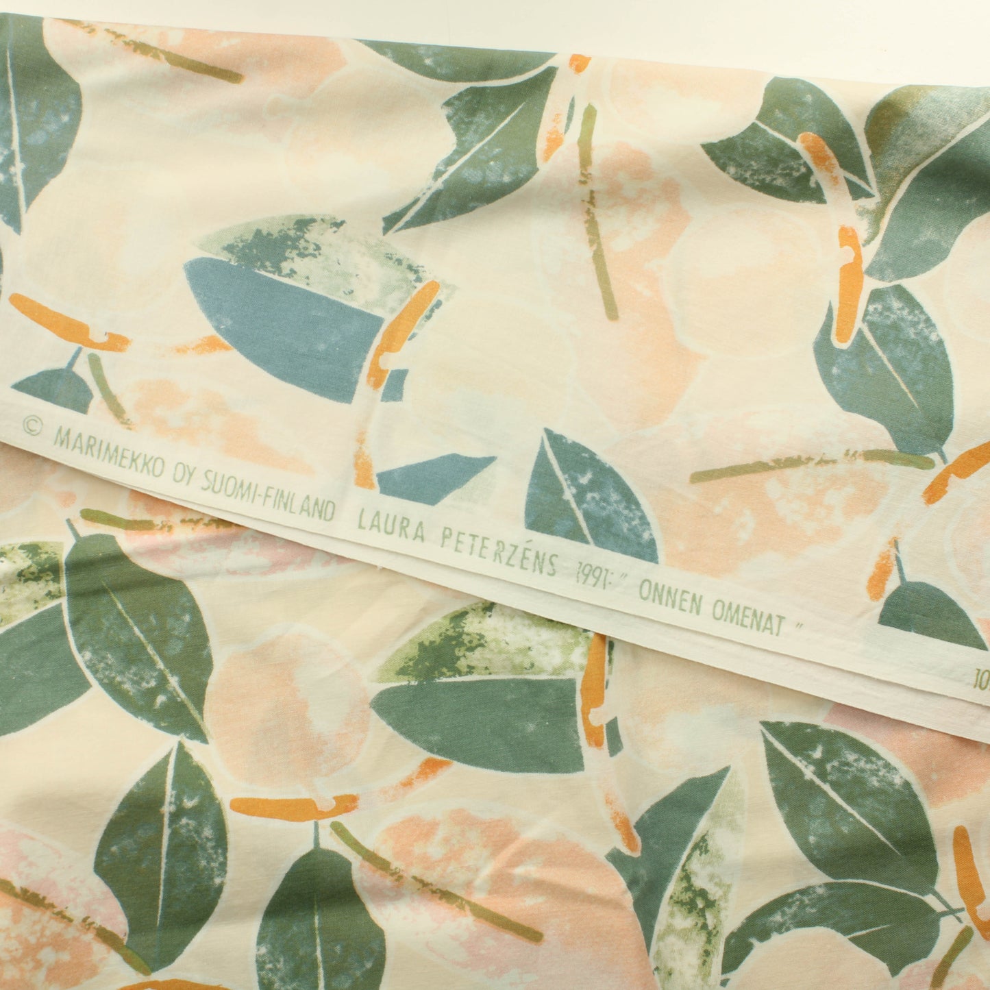 Marimekko Onnen omenat Puuvillaverhot - Palapaketti