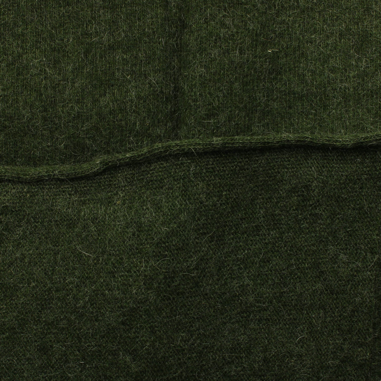 Metsänvihreä meleerattu Villasekoiteneulos - Pala