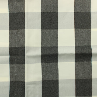 Mustavalkoinen tekokuitu - Pala