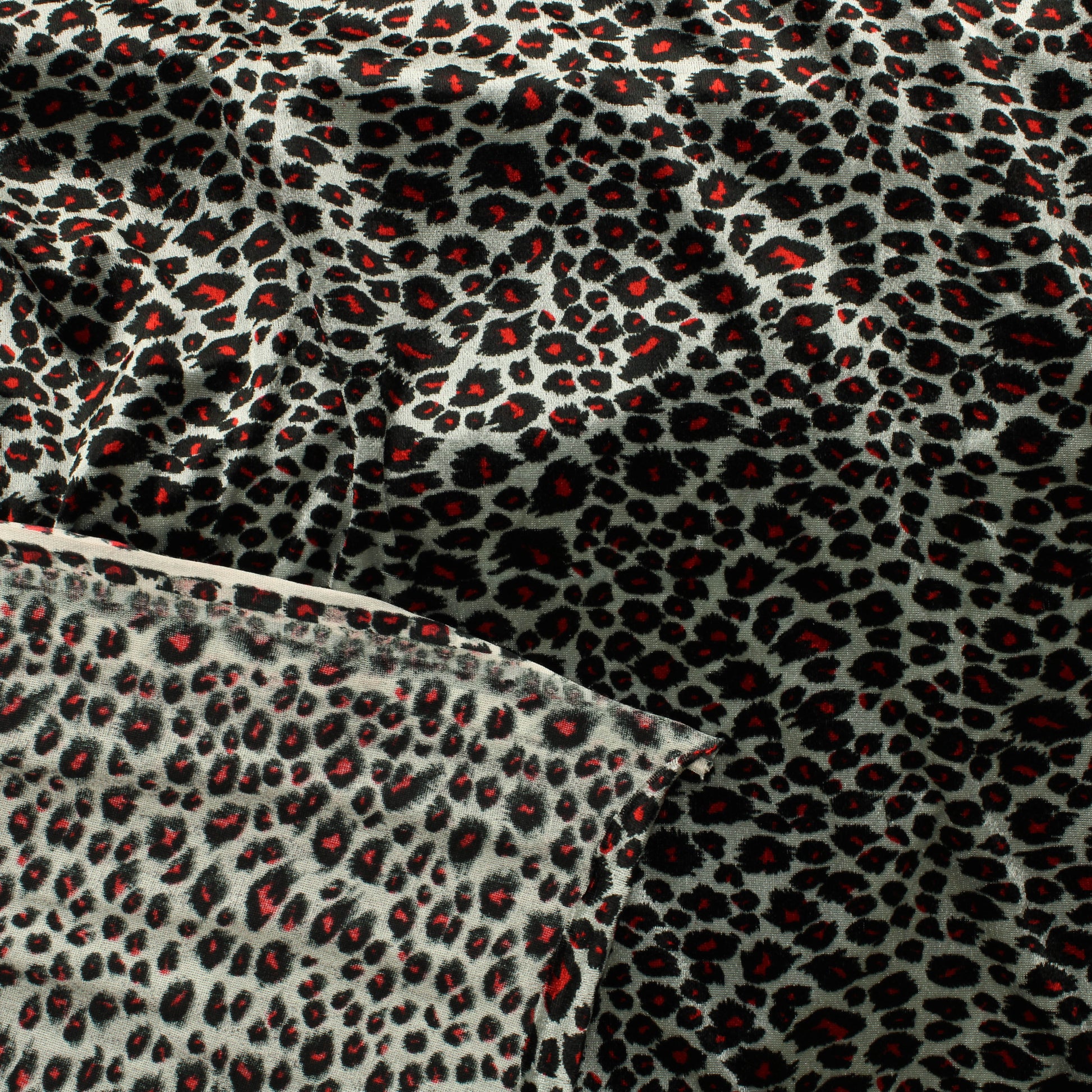 Pantterikuvioinen loimusametti - Pala