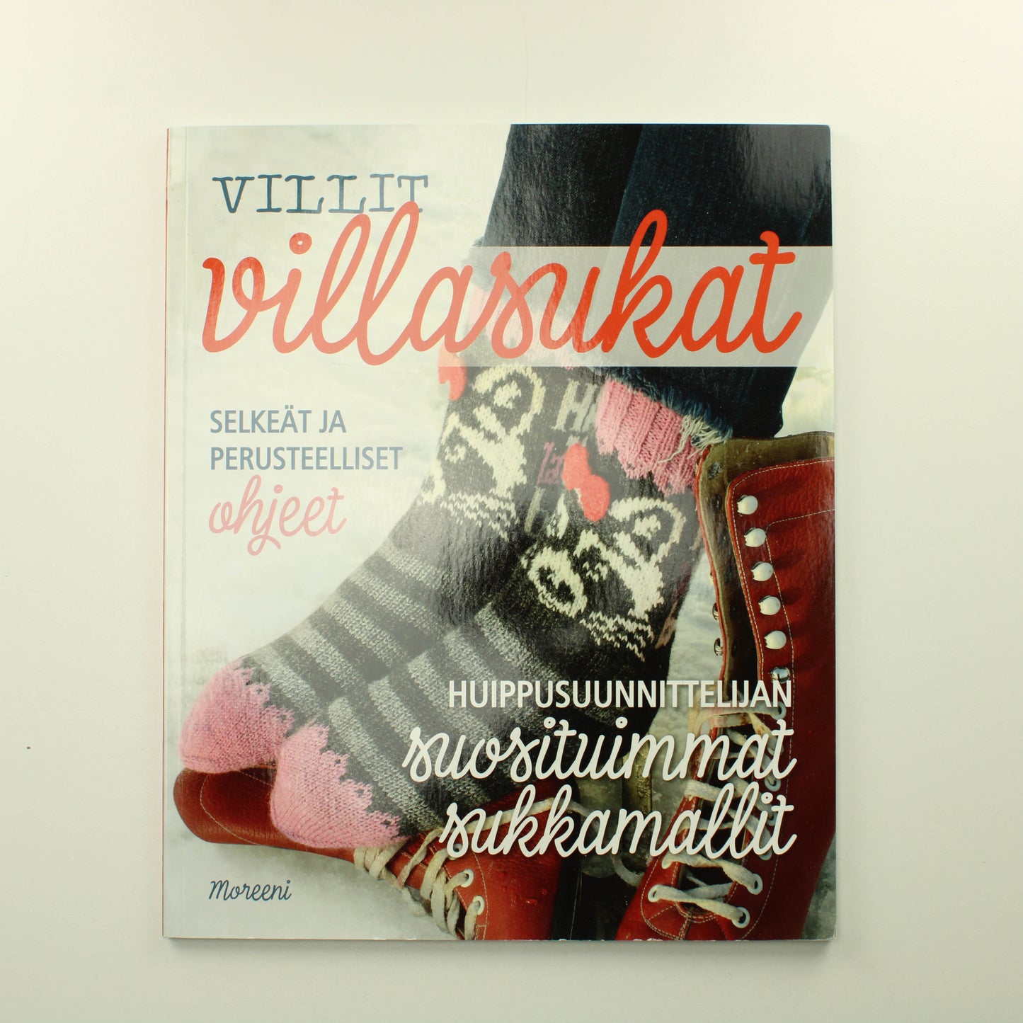 Lumi Karmitsa: Villit villasukat