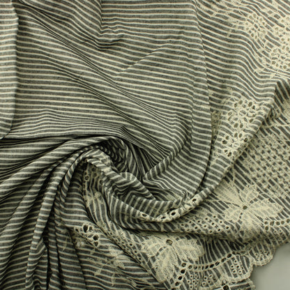 Brodeerattu Puuvilla - Pala