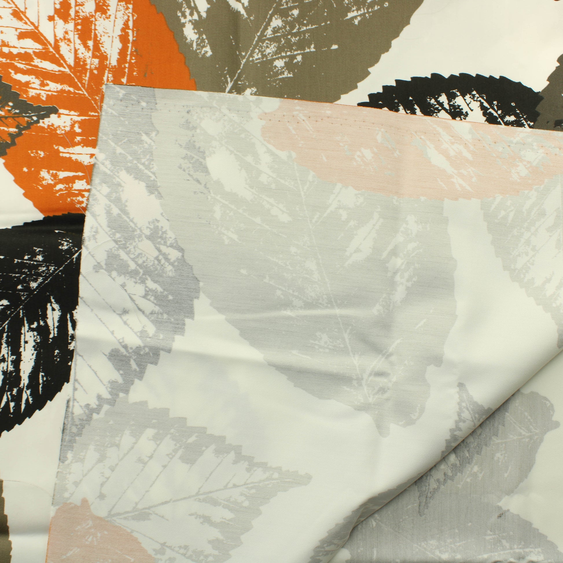 Lehtikuvioinen tekokuitu - Palapaketti