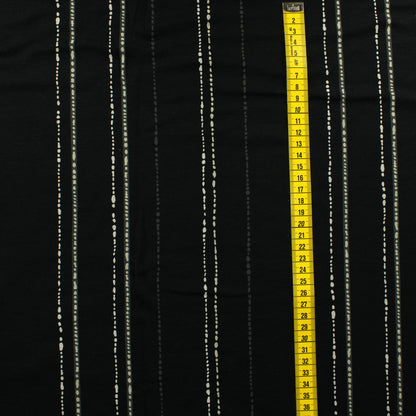 Mustapohjainen pystyraitainen Neulos - Pala