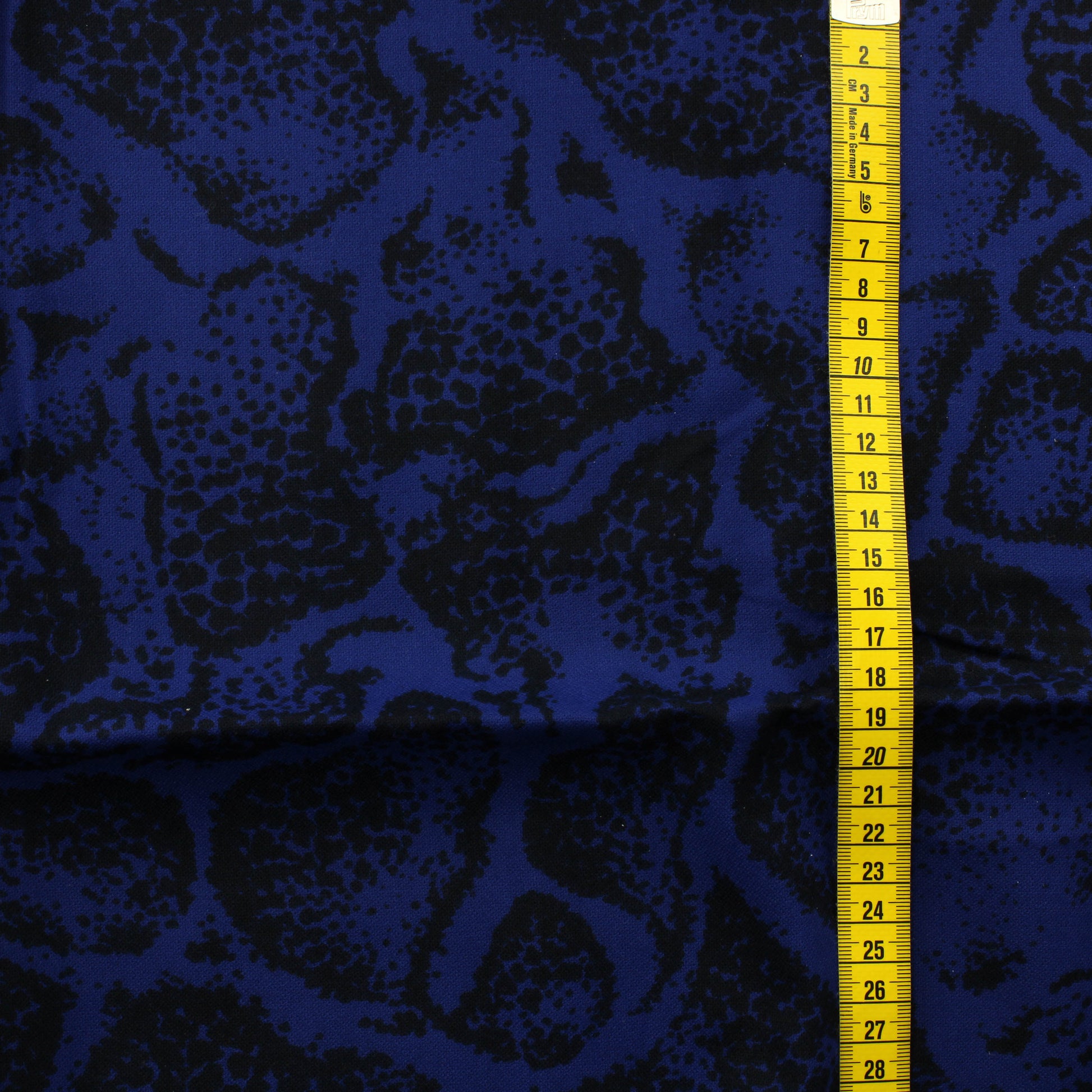 Sininen mustakuvioinen Vaatetuskangas - Pala