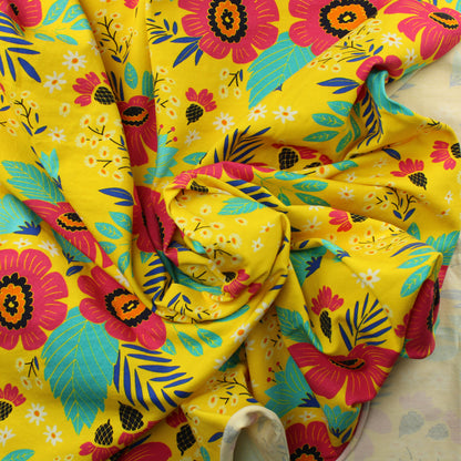 Iloinen kukka Trikoo - Pala