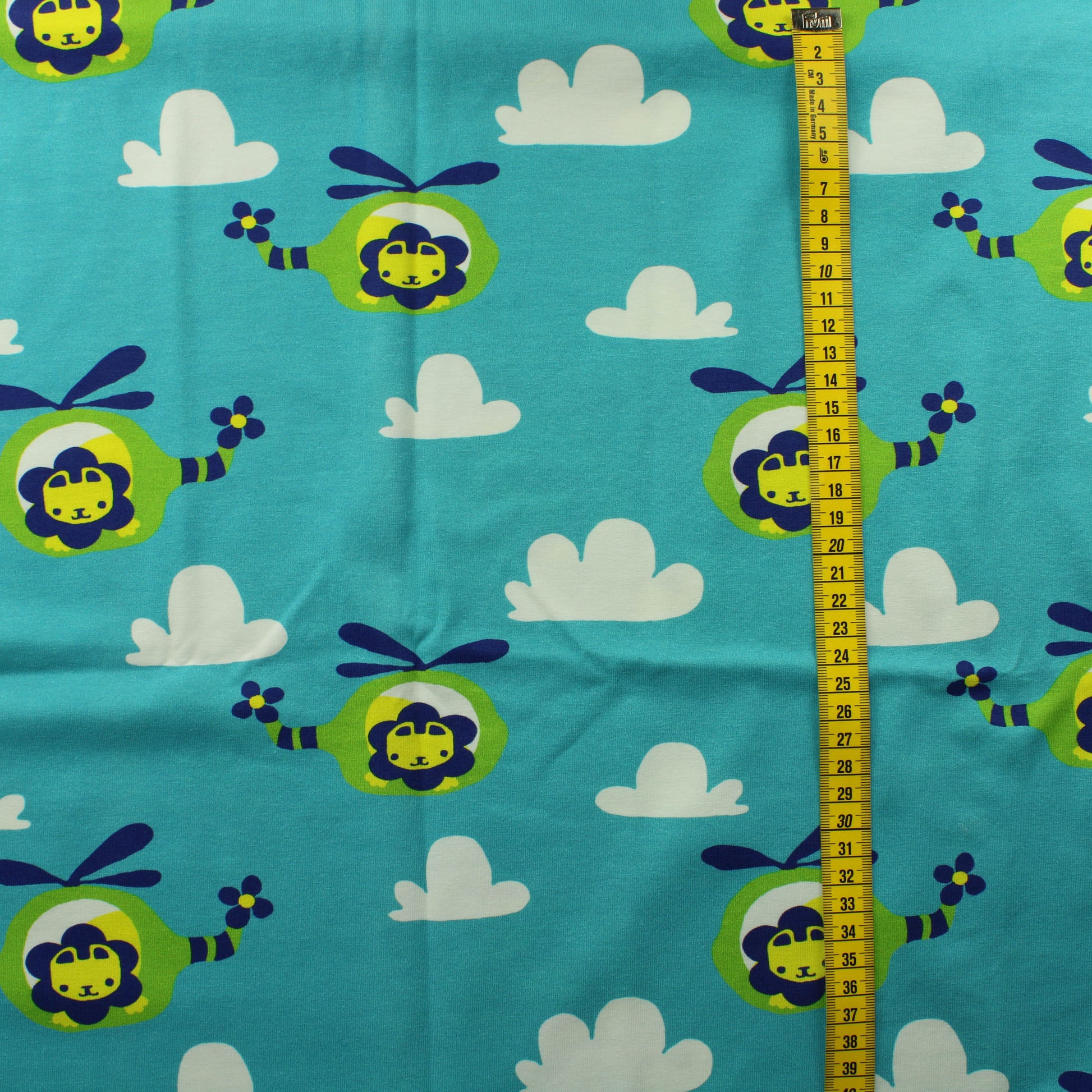 Leijona lennolla Trikoo - Pala