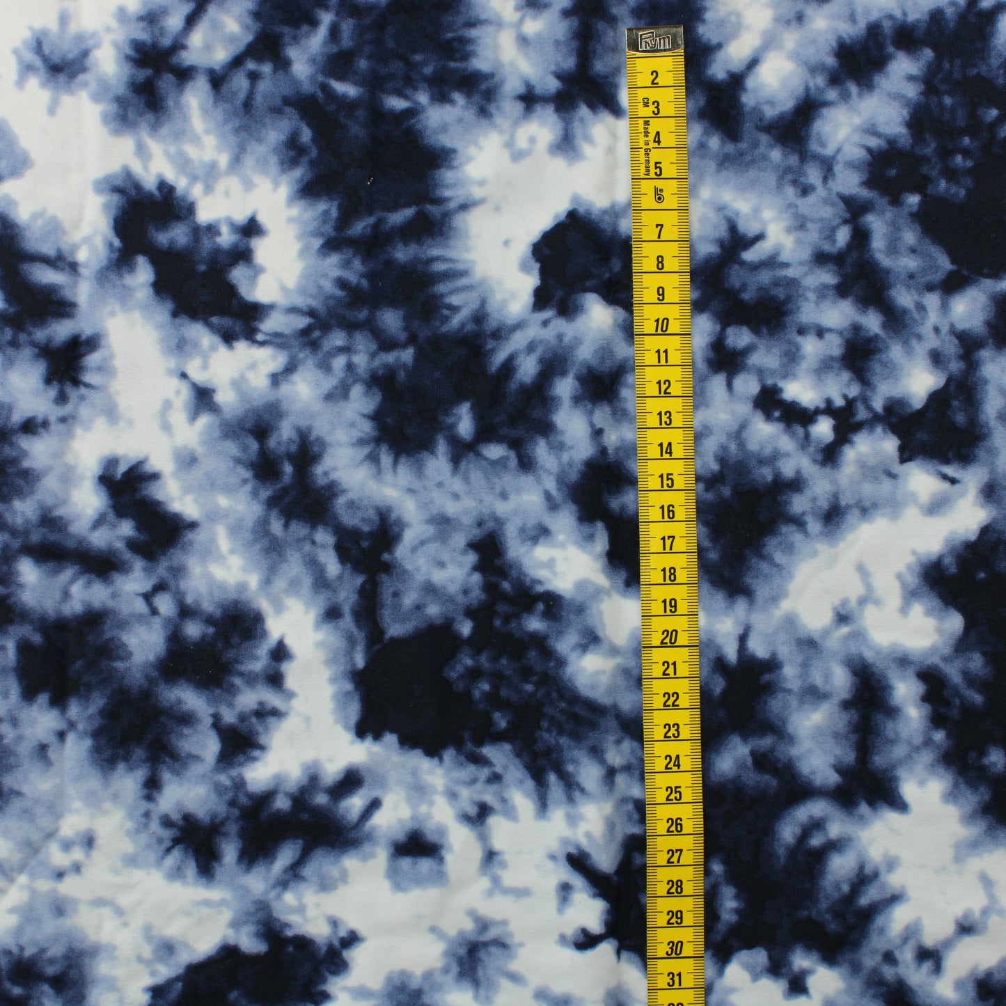 Sinivalkoinen kuviollinen ohut Lycra - Pala