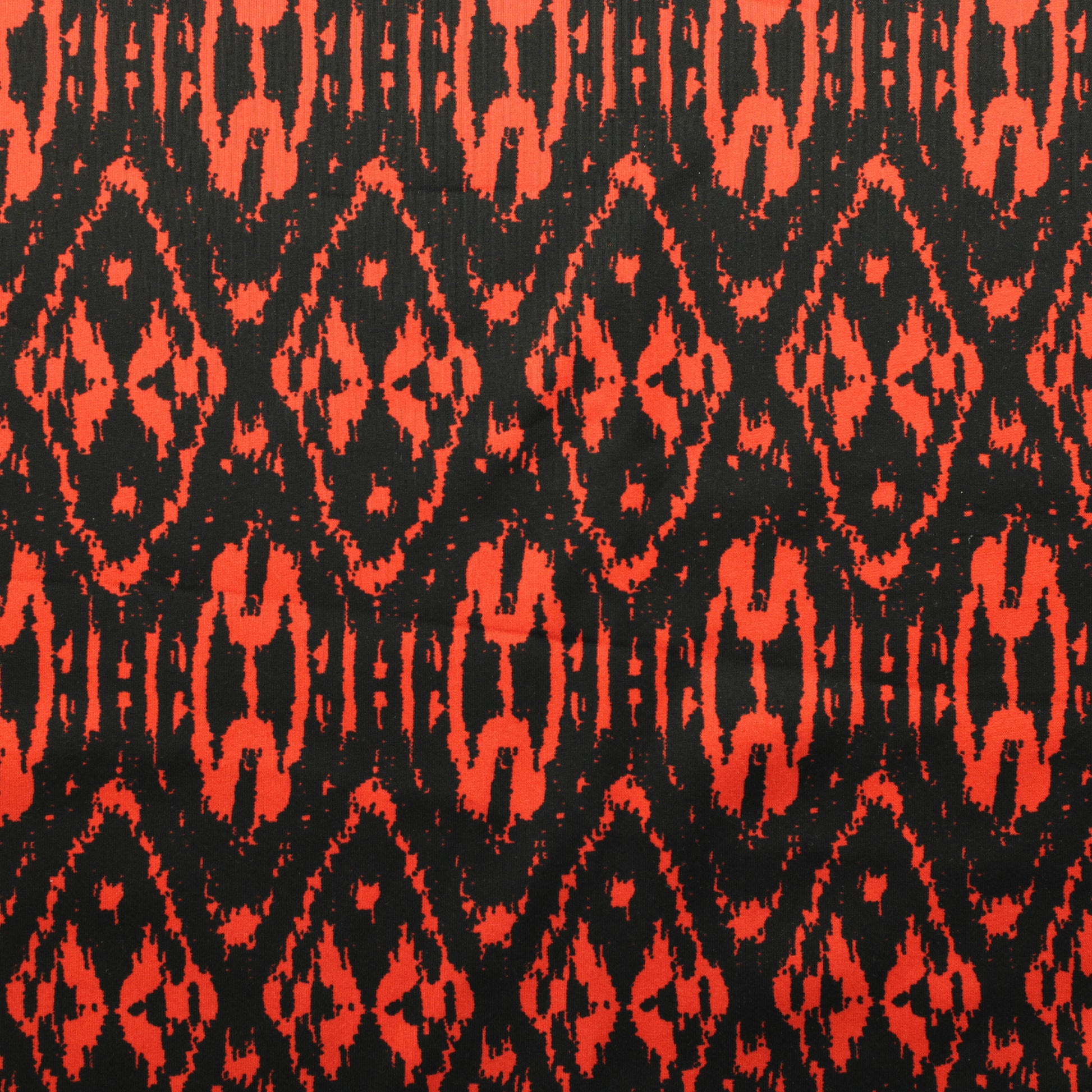 Puna-musta Neulos - Pala